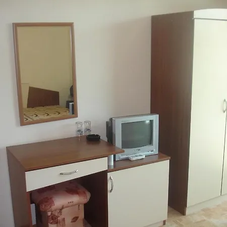 Хотел Family Dayana Приморско